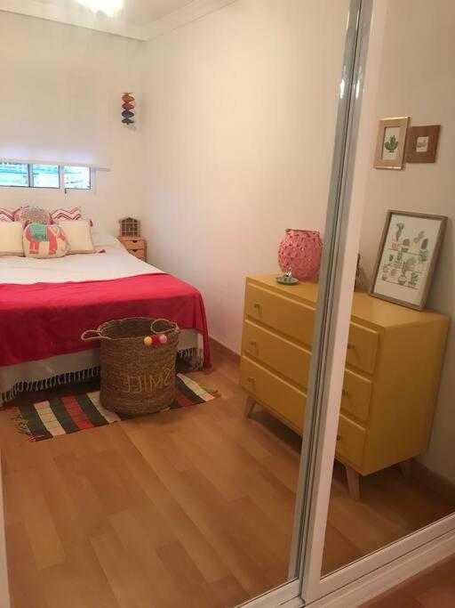 Apartamento En La Carihuela Torremolinos Luaran gambar