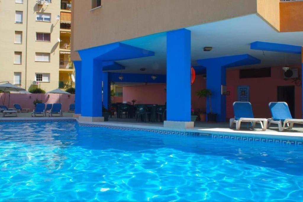 Apartamento En La Carihuela Torremolinos Luaran gambar
