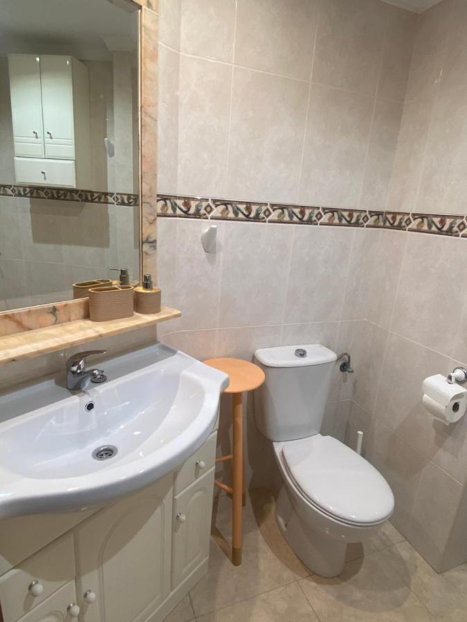 Apartamento En La Carihuela Torremolinos Luaran gambar