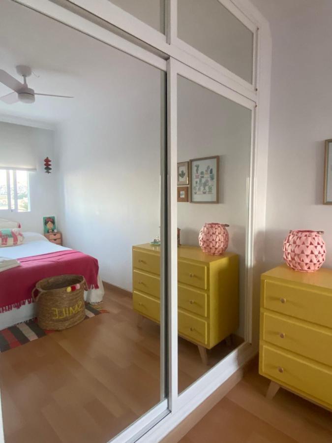 Apartamento En La Carihuela Torremolinos Luaran gambar